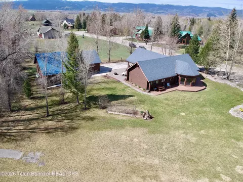 1458 Hardman Rd, Star Valley Ranch, WY 83127