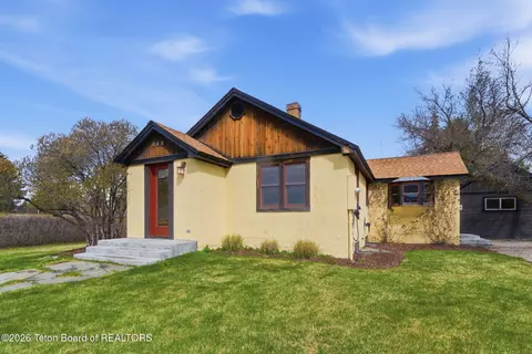 265 E Wallace Ave, Driggs, ID 83422