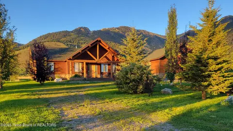 1384 County Road 110, Etna, WY 83118