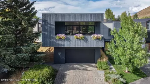 855 Wheatleigh Way, Jackson, WY 83001