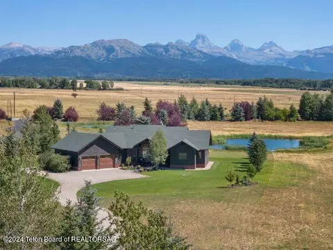 609 Leigh Meadows Ln, Tetonia, ID 83452