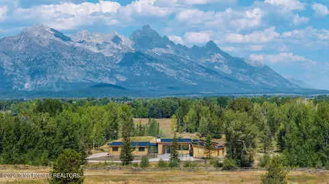 175 Huckleberry Dr, Jackson, WY 83001