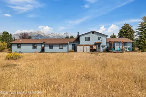 600 Ponderosa Dr, Jackson, WY 83001