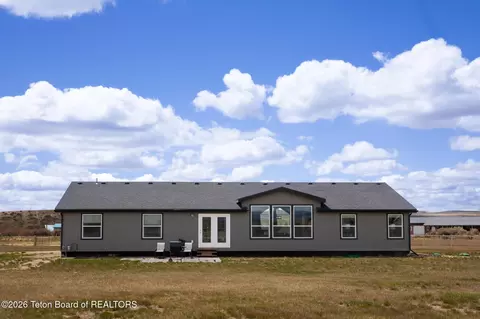 Exterior - 4 Eagle Ln, Pinedale, WY 82941 photo 5 of 5