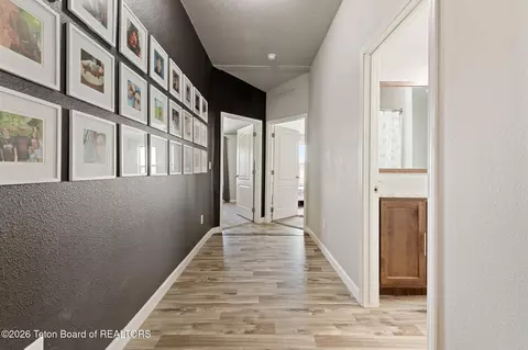 Entry Way - 4 Eagle Ln, Pinedale, WY 82941 photo 2 of 2