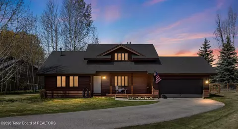 4085 Balsam Ln, Jackson, WY 83001