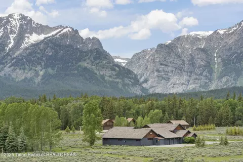 500 E Solitude Dr, Jackson, WY 83001