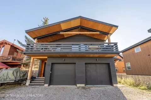 667 E Kelly Ave, Jackson, WY 83001