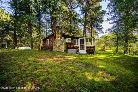 26 Fawn Trl, Story, WY 82842