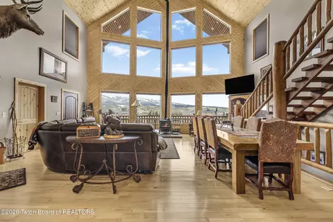 49 S Dell Crk, Alpine, WY 83128