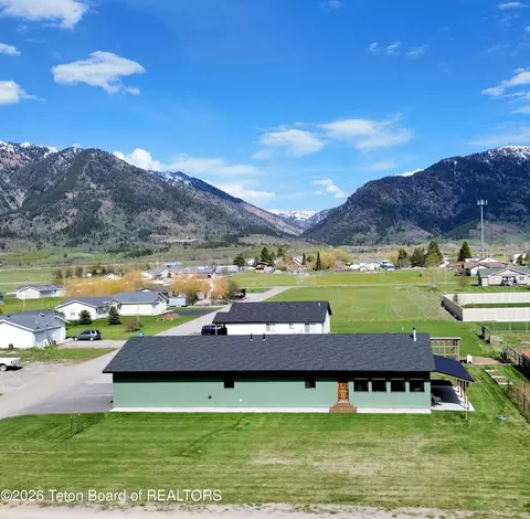 119 Abe Ln, Bedford, WY 83112