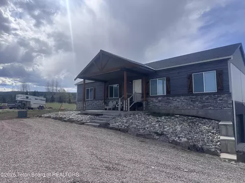 99 Walker Ln, Auburn, WY 83111