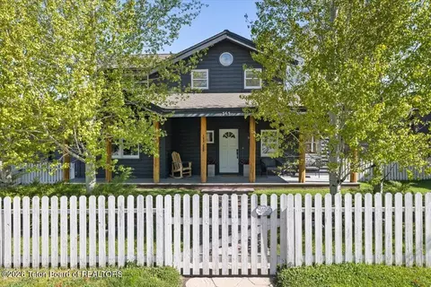 365 E Broadway Ave, Jackson, WY 83001