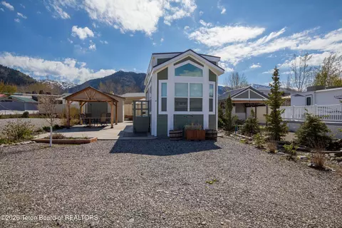 739 Whiffle Tree Dr, Thayne, WY 83127