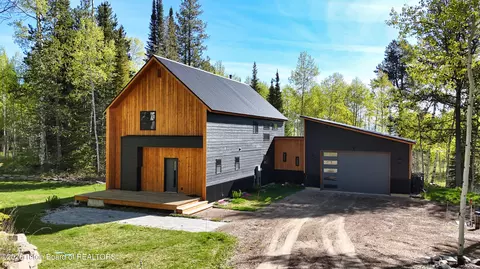 6111 Syringa Dr, Victor, ID 83455