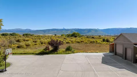 Exterior - 1251 S 2000, Driggs, ID 83422 photo 6 of 11