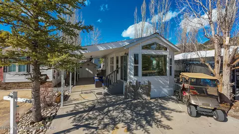 260 Oxbow Dr, Thayne, WY 83127