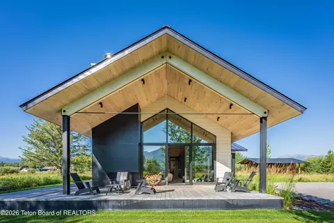 2075 S Park Ranch Rd, Jackson, WY 83001