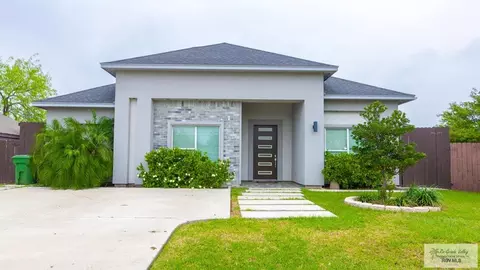 257 Peach Rose Ct, Brownsville, TX 78520