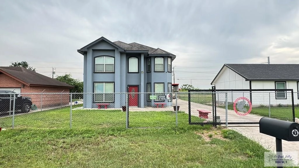 751 Hernandez Dr