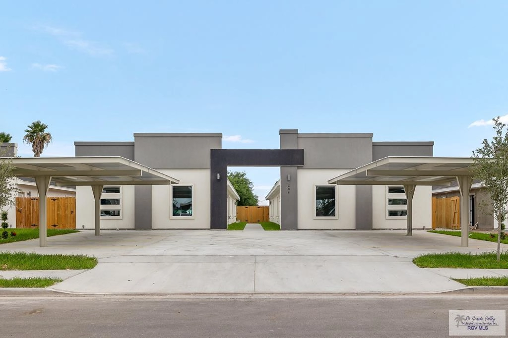 208 Lauryn Dr  