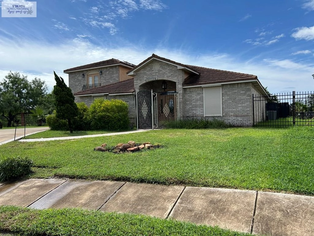 3298 Noble Dr  