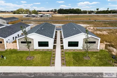 2700 Mockingbird St, Weslaco, TX 78596