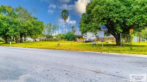 154 North St, Brownsville, TX 78521