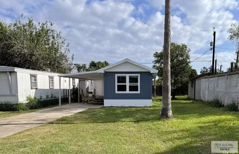 81 S Aztec Cove Dr, Indian Lake, TX 78586