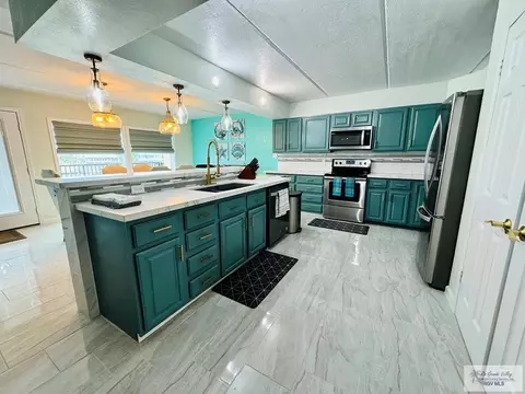 213 S Harbor Dr #301, Port Mansfield, TX 78598
