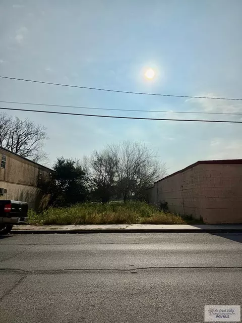 365 W Robertson St, San Benito, TX 78586