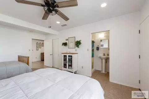 Bedroom - 119 Chachalaca, Bayview, TX 78566 photo 3 of 5