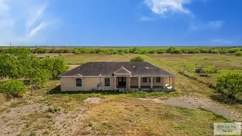 32360 Lemon Dr, Los Fresnos, TX 78566