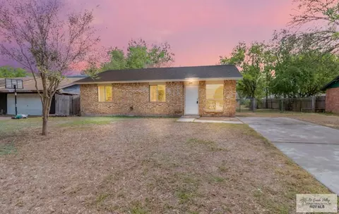 225 Chelo Dr, La Feria, TX 78559