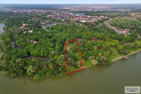 7085 W Lakeside Blvd, Olmito, TX 78575