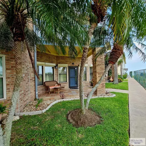 77 Santa Isabel Blvd, Laguna Vista, TX 78578