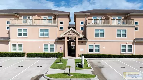 102 E Marlin St #11, South Padre Island, TX 78597