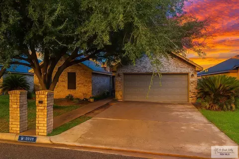 2220 Heather Dr, Edinburg, TX 78542