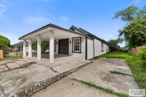 1300 Calle Galaxia, Brownsville, TX 78520