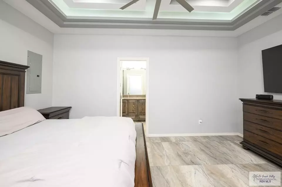 Bedroom - 421 Dyanez St, Mercedes, TX 78570 photo 6 of 6