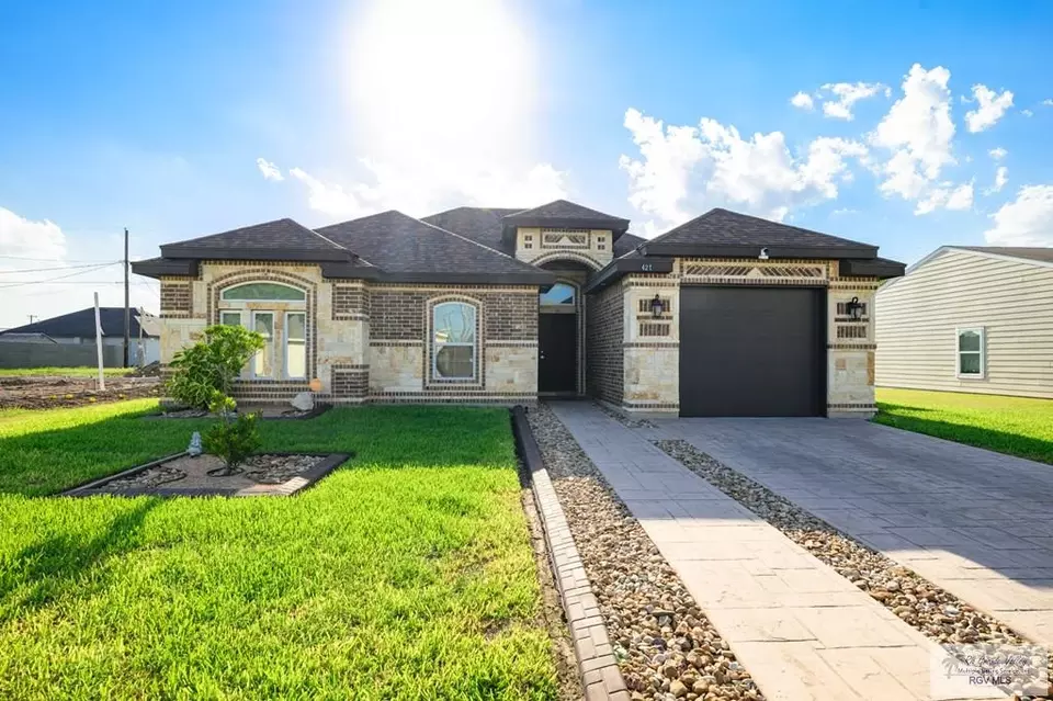 Exterior - 421 Dyanez St, Mercedes, TX 78570 photo 3 of 4