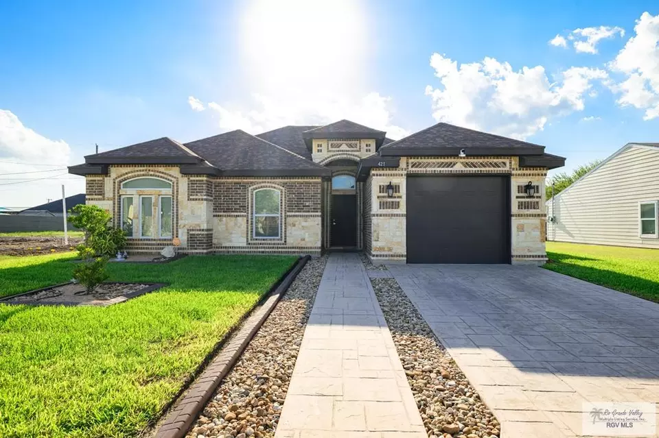 Exterior - 421 Dyanez St, Mercedes, TX 78570 photo 1 of 4