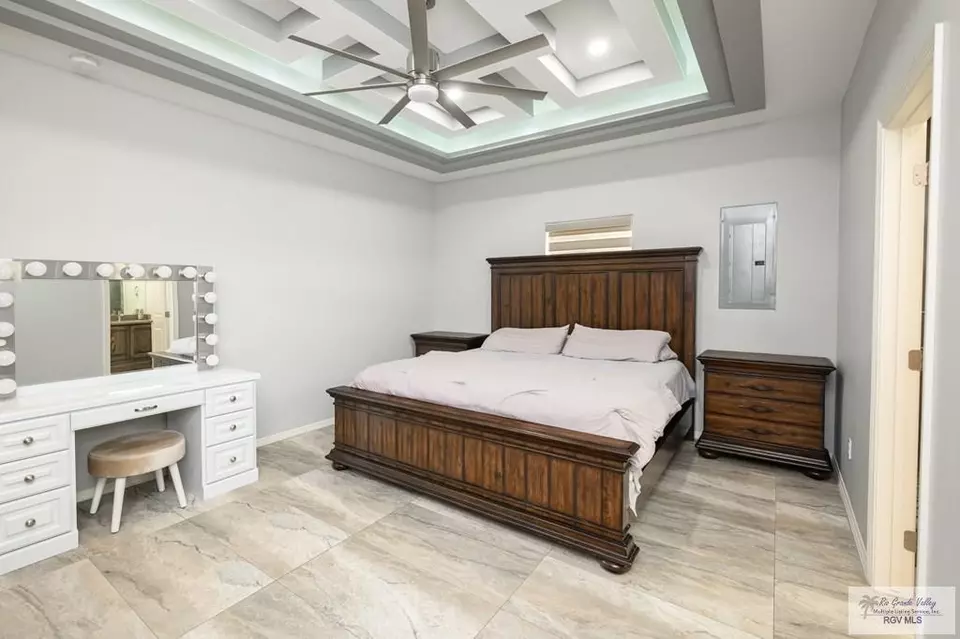 Bedroom - 421 Dyanez St, Mercedes, TX 78570 photo 5 of 6