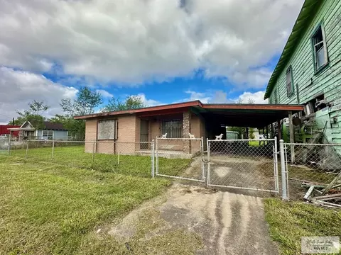 114 W Clark St, Pharr, TX 78577 photo 3