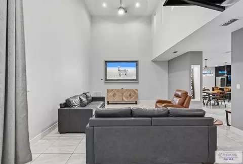 Living - 14109 El Caribe Cir, La Feria, TX 78559 photo 1 of 3