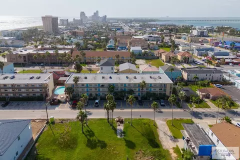 115 E Amber Jack St #209, South Padre Island, TX 78597