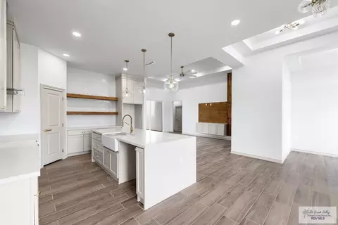 Kitchen - 4773 Espinosa Ln, Brownsville, TX 78521 photo 1 of 4