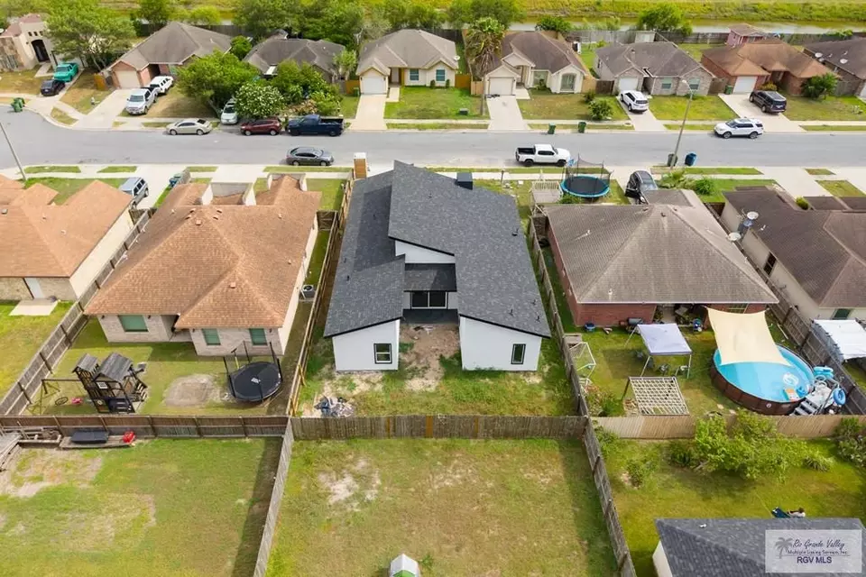 View/Area - 4773 Espinosa Ln, Brownsville, TX 78521 photo 3 of 6