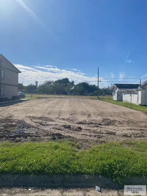 906 E Adams St, Harlingen, TX 78550