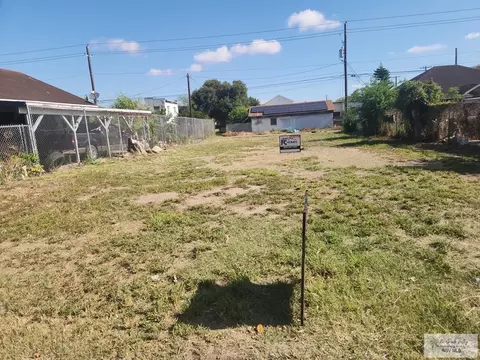 512 W St Charles St, Brownsville, TX 78520
